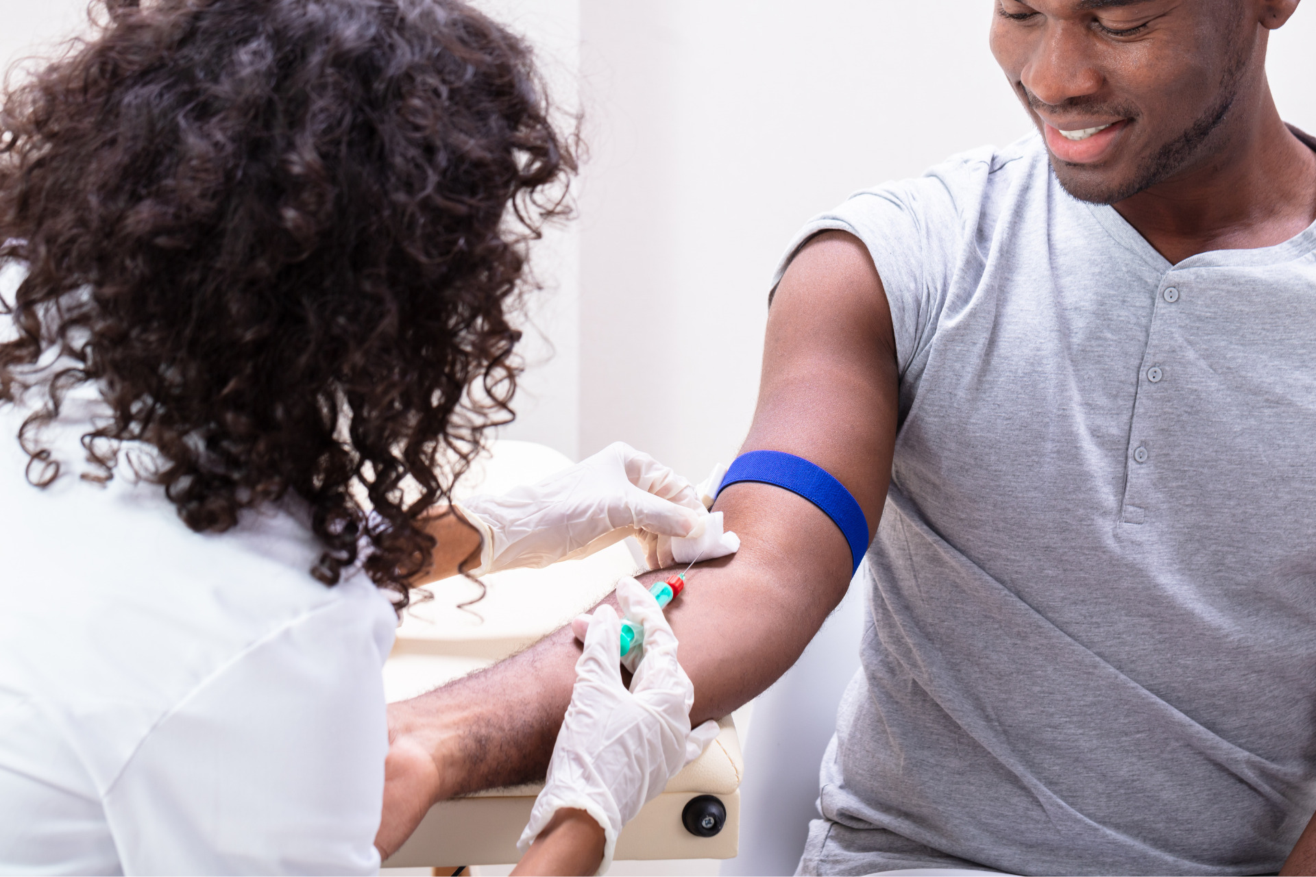 Blut abnehmen nüchtern: Blutabnahme | Nüchtern zum Arzt