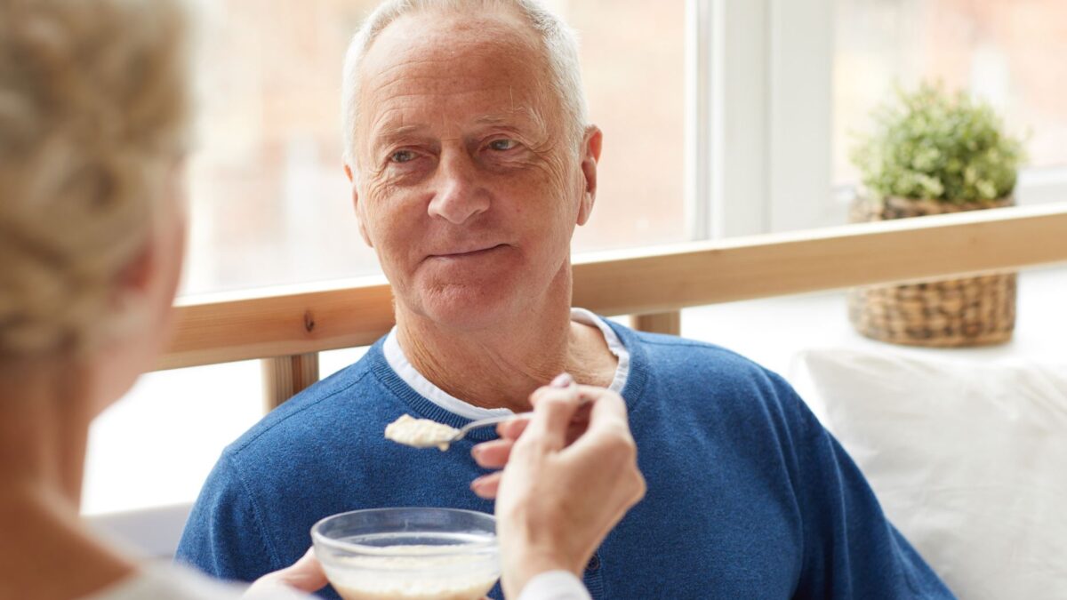 Appetitlosigkeit im Alter Appetit bei alten Menschen anregen