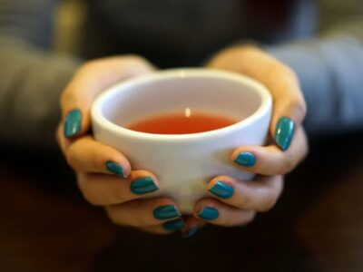 Koffeingehalt von grünem Tee Wie viel Koffein enthält grüner Tee