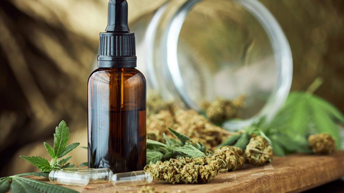 Natürliche Alternativen zur Linderung von Beschwerden: Was kann CBD wirklich?