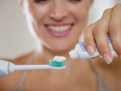 Die Wahrheit über Fluorid Zahnpasta: Ist Fluorid schädlich?