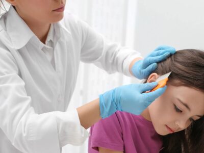 Flöhe bei Kindern Gehen Flöhe beim Duschen weg