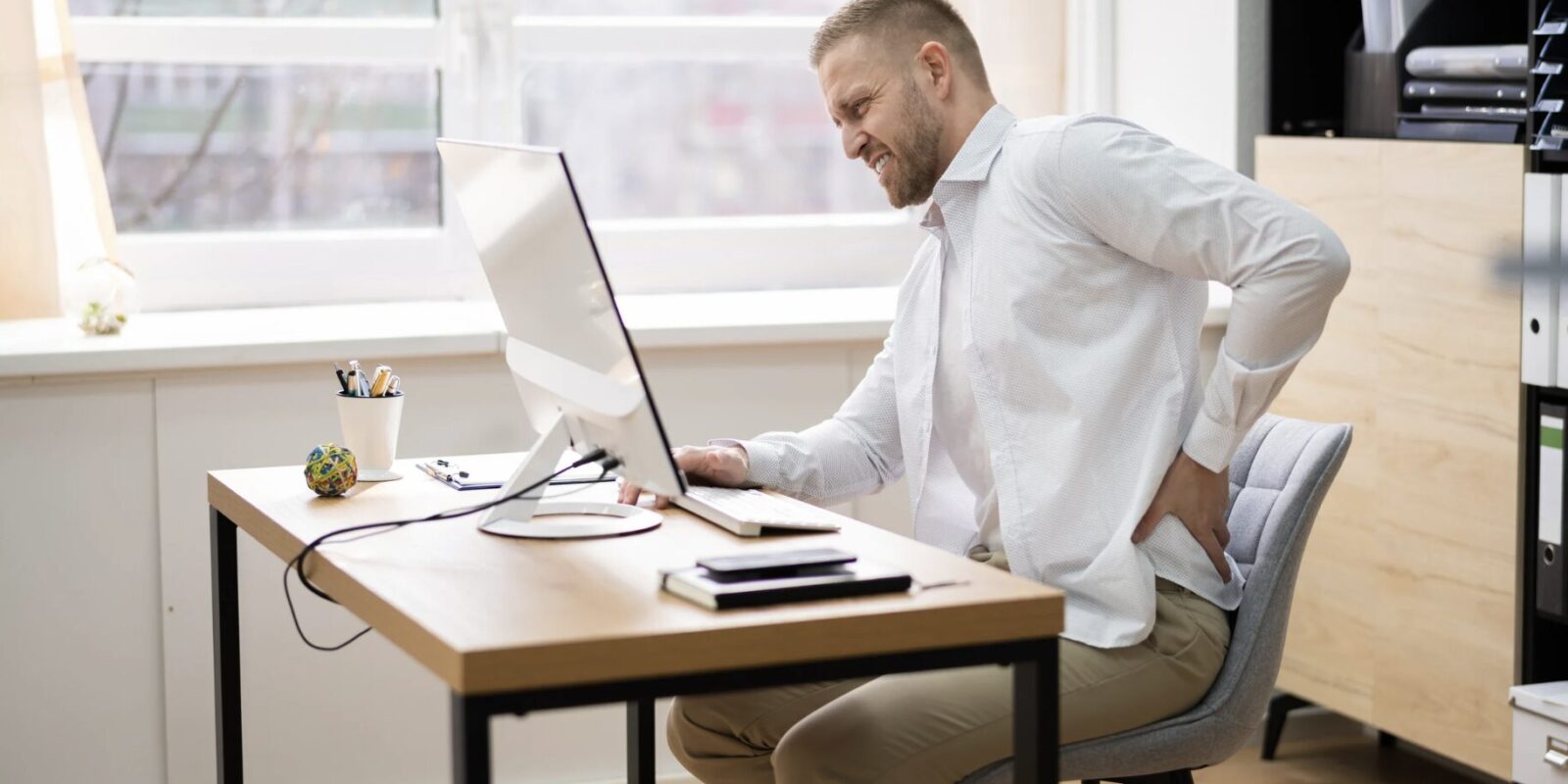 Hilfsmittel zum gerade sitzen im Büro