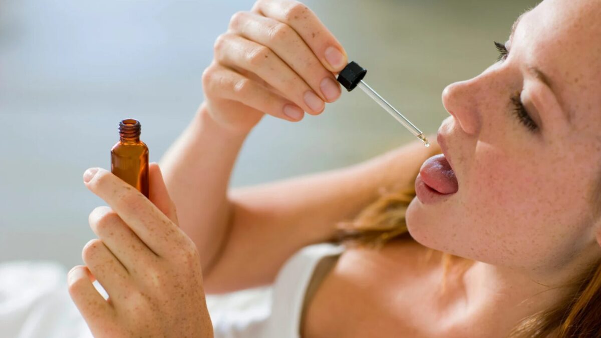 Bitterstoffe für die Verdauung Wie natürliche Tropfen und Probiotika Ihr Wohlbefinden steigern