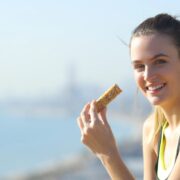 Die Zukunft der Sporternährung Proteinriegel und fruchtige Proteinpulver im Wandel