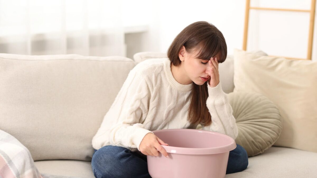 Reflux Symptome Kloß im Hals Wenn Magensaft Beschwerden jenseits der Speiseröhre verursacht